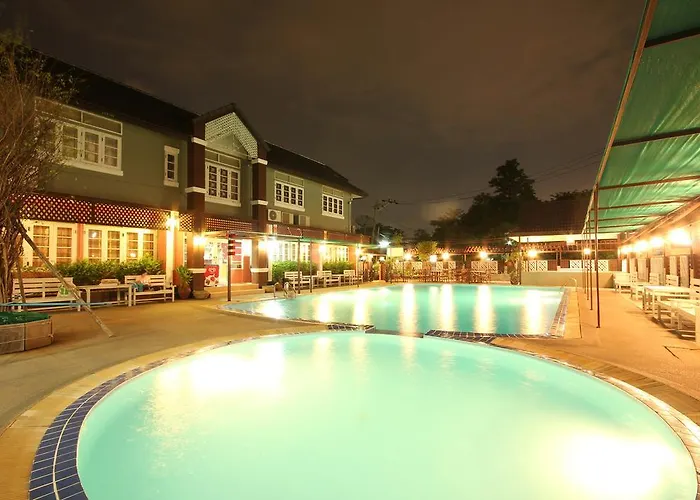 Hotel Waratee 3*