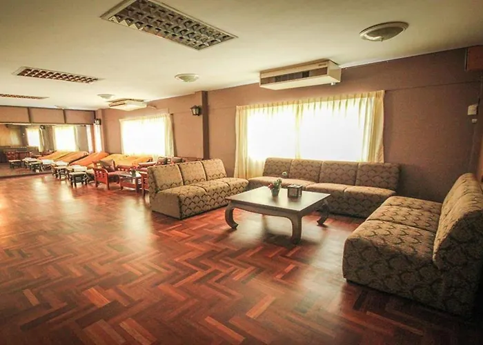 Waratee Hotel Bangkok